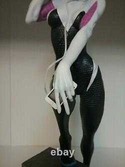 1/4 Custom Spider Gwen Statue by Salt and Pepper Fan Art Spider-Man