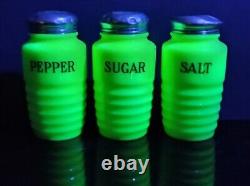 1930s Vtg Antique Jeannette Jadeite Uranium Glass Salt Pepper Sugar Shakers Set
