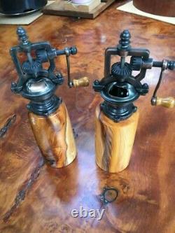 Antique Style Salt and Pepper Grinders
