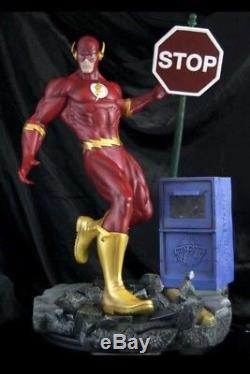 Custom 14 Scale The Flash Statue Rare New In Box Salt And Pepper Studios NIB