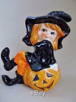 HALLOWEEN LITTLE WITCH GIRLS Salt and Pepper Shakers LEFTON SUPER CUTE