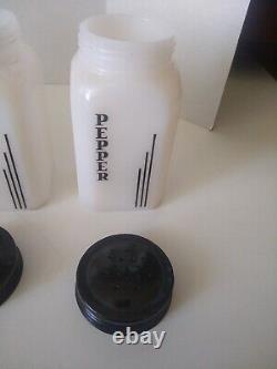 HTF VTG McKee Vertical Line Shaker Set Salt Pepper Sugar Flour White Black Tops