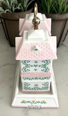 Lenox Village Salt & Pepper With Spice Holder Very Rare Never Used C. O. A. MIB