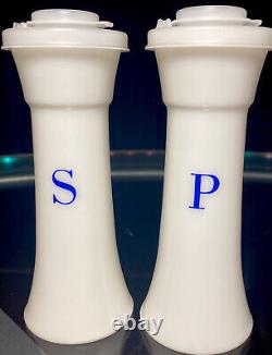 New USA Vintage Tupperware Salt & Pepper Shakers # 718 Rare Blue Letters