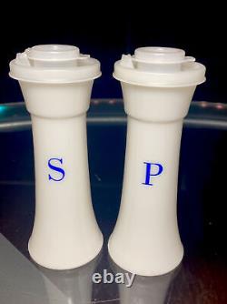New USA Vintage Tupperware Salt & Pepper Shakers # 718 Rare Blue Letters