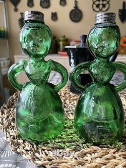 RARE Merry Maids Green Glass Salt &Pepper Shakers Vintage