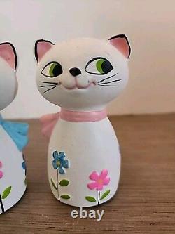 Rare Vintage MCM Holt Howard Groovy Flower Power Cat Salt & Pepper Shakers Set