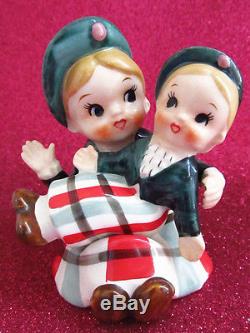 SCOTLAND WORLD MOTHER & CHILD SERIES Salt and Pepper Shakers NAPCO 1960
