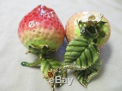 SET Salt Pepper Shakers Strawberry Swarovski Crystal JAY STRONGWATER Collectible