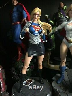 Salt and Pepper Custom DC Supergirl 14 Statue