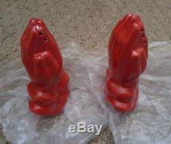Supreme Praying Hands Ceramic Salt and Pepper shakers Red BNIB SS13