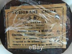 Toshikane Porcelain Sumo Wrestlers Salt Pepper Shakers RARE