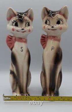 VTG Napco Kitsch Tall Kitty Cats Salt and Pepper Japan 1k5017 Pink Bow