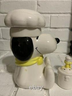 Vintage 1966 Chef Snoopy Cookie Jar Salt Pepper Shakers Set