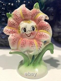Vintage Anthropomorphic PY Japan Pink Tiger Lily Flower Salt Pepper Shakers
