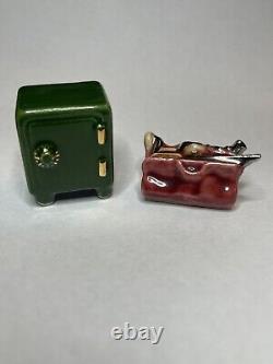 Vintage Arcadia Ceramics Miniature Salt Pepper Shakers Safe & Safe Cracker Tools