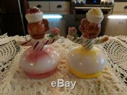 Vintage ESD Lefton Winking Sweet Shoppe Cupcake Girls Salt Pepper Shakers EXC