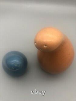 Vintage Eva Zeisel Salt Pepper Shakers Blue And Orange/beige Rare Collectible