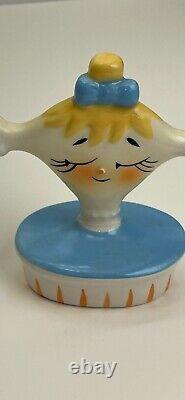 Vintage Holt Howard Grant Howard Pixieware Pixie Flirting Salt & Pepper Shakers