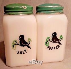 Vintage Htf Mckee Tipp City Hazel Atlas Black Birds Salt And Pepper Shakers