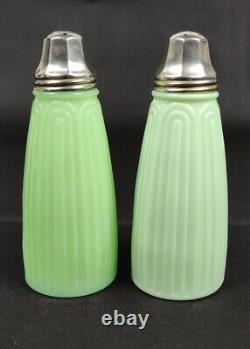 Vintage Jadeite Arch Pattern Vertical Ribbed Salt And Pepper Shakers 5 1/4 Tall
