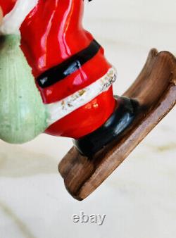 Vintage Lefton Santa And Mrs Claus On Skis Salt And Pepper Shakers
