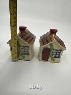 Vintage Shawnee Cottage Salt And Pepper Shakers Excellent Condition
